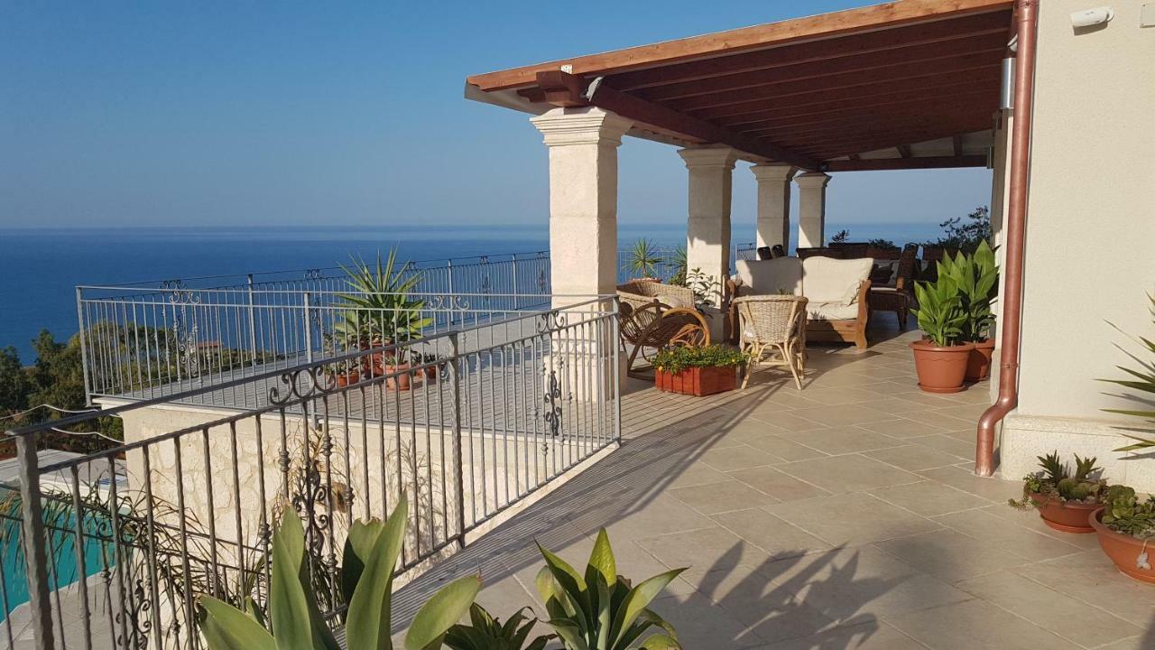 مارينا دي بالما B&B Terrazze Chiaramontane المظهر الخارجي الصورة