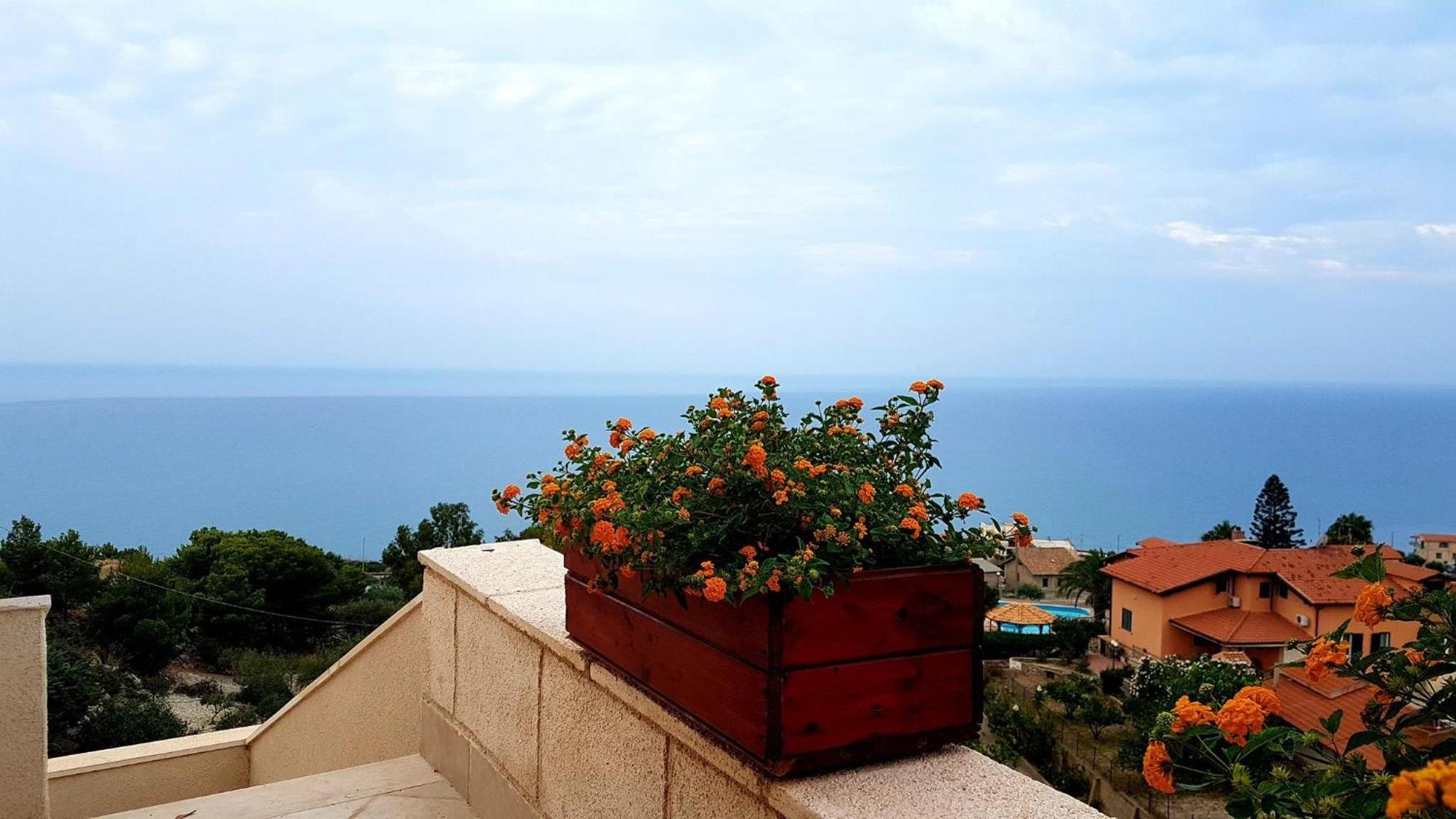 مارينا دي بالما B&B Terrazze Chiaramontane المظهر الخارجي الصورة