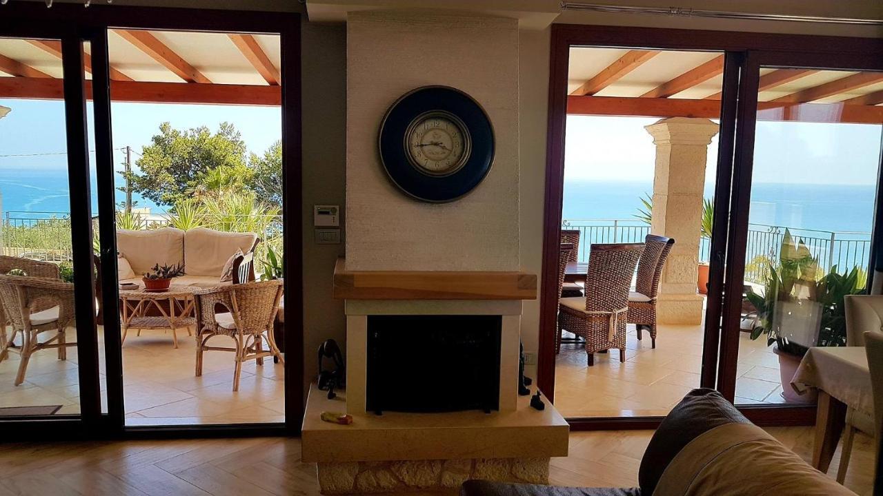 مارينا دي بالما B&B Terrazze Chiaramontane المظهر الخارجي الصورة